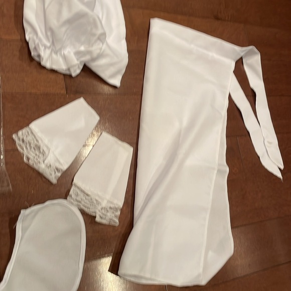 Pilgrim Costume - Picture 5 of 6